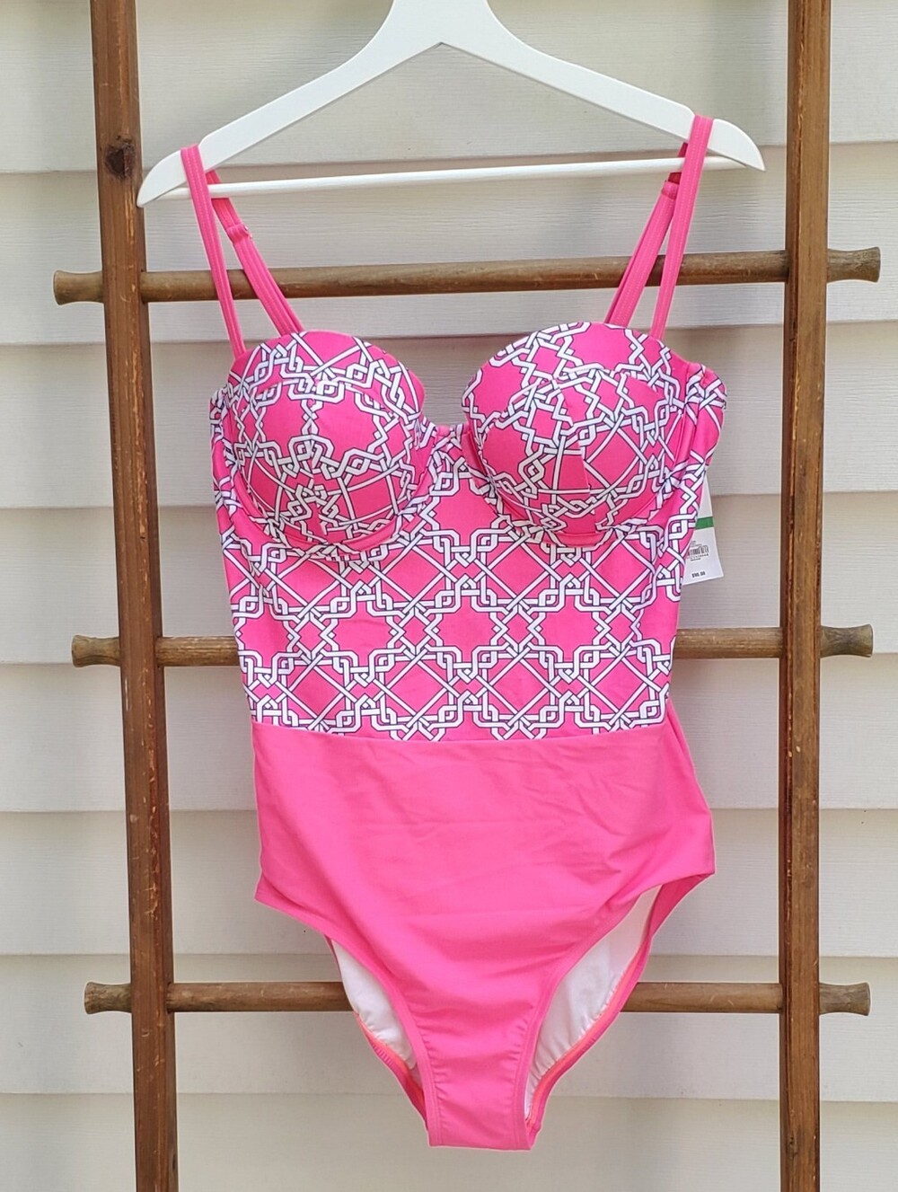 NEW! Crown and Ivy One Piece Swimsuit Size  L